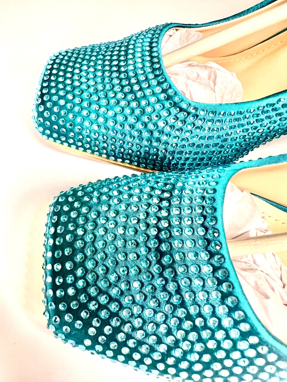 Cape Robbin Turquoise Crystal Block Heel Pumps - Picture 10 of 12